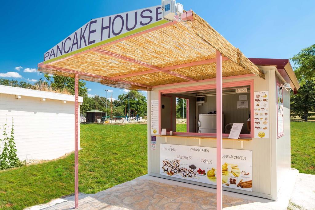 Happy Camp Mobile Homes In Camping Park Umag Karigador Exterior foto